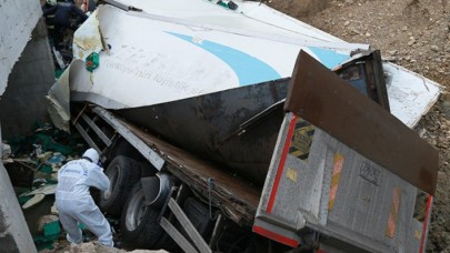 Antalya'da feci kaza: Adem Gülsatar öldü