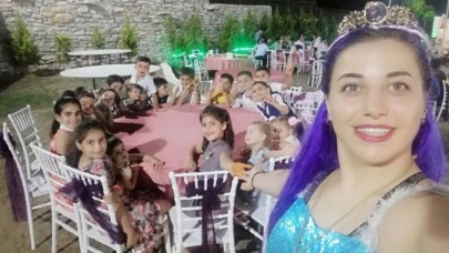 Arkadaşının evinde asılı bulundu: Betül Özdemir öldü