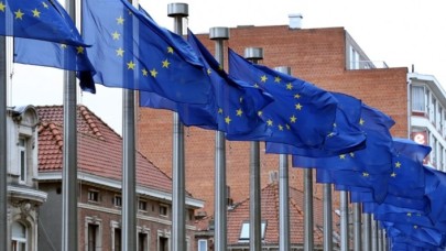 Avrupa'dan 672, 5 milyar avroluk kurtarma fonununa onay