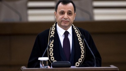 AYM Başkanı Zühtü Arslan'dan flaş açıklamalar: Eleştirilere tek tek cevap verdi