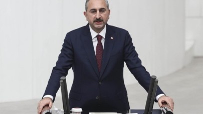 Bakan Gül'den flaş açıklama: Türk yargısı hesap sormaya devam edecektir