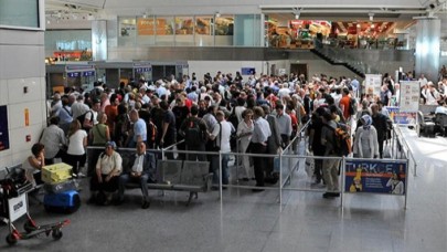 Binlerce İngiliz Türkiye'ye akın ediyor: Rezervasyon rekoru kırıldı!