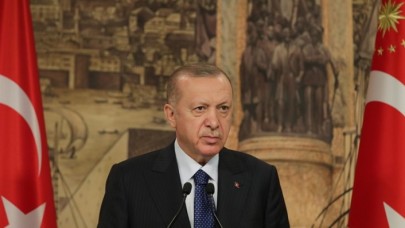 Cumhurbaşkanı Erdoğan: Müslümanlar çift yönlü bir cendereye alınıyor