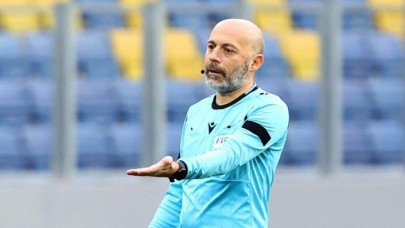 Cüneyt Çakır,  dünyada 21. yüzyılın en iyi iki ikinci hakemi seçildi