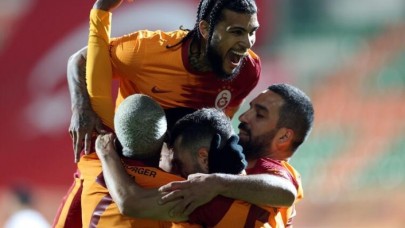 Emre attı,  Muslera tuttu: Galatasaray Alanya'da altın buldu