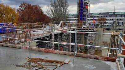 Fransa'da Eyüp Sultan Cami inşaatına çirkin saldırı