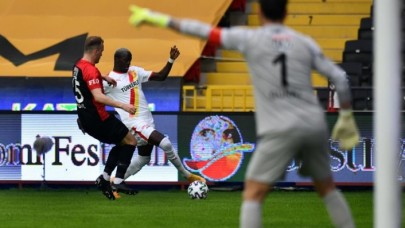 Gaziantep FK-Göztepe: Goller ikinci yarıda
