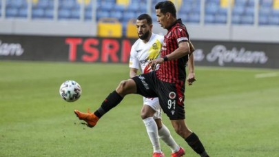 Gençlerbirliği-Malatyaspor: 2 gol,  2 kırmızı kart