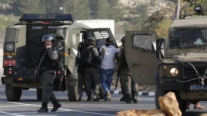 İsrail,  Hac’ı gözaltına aldı