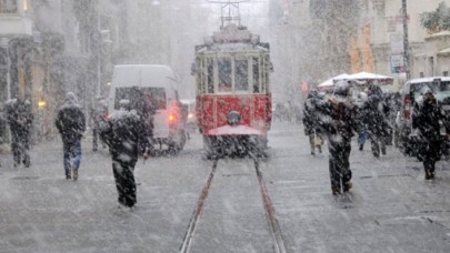 İşte yalancı baharın biteceği tarih: İstanbul'a günlerce kar yağacak!