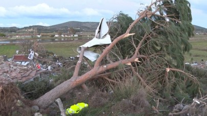 İzmir'de hortumun verdiği hasar gün aydınlanınca ortaya çıktı