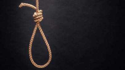 İzmir Ege Üniversitesi’nde profesörlerin kapısına idam ipi asıldı