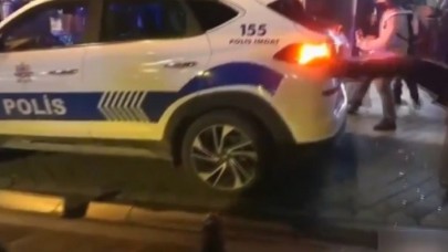 Kadıköy'de polis aracına zarar veren ve güvenlik güçlerine saldırılarda bulunan 5 zanlı yakalandı