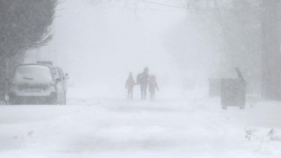 Kar yağışı etkisini artırıyor: 5 ilde yüz yüze eğitim ertelendi,  İstanbul da var