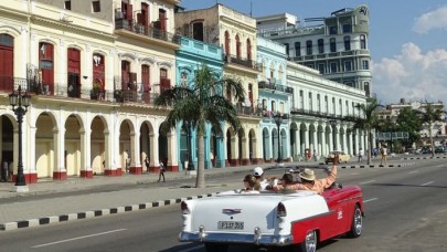 Komünist Küba özelleşmeye izin verdi