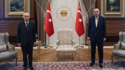 Külliyede kritik görüşme: Cumhurbaşkanı Erdoğan,  MHP Genel Başkanı Bahçeli ile bir araya geldi