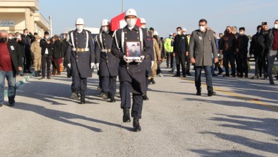Mağarada şehit edilen Astsubay Başçavuş Semih Özbey,  son yolculuğuna uğurlandı