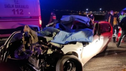 Manisa'da feci kaza: Mustafa Vurmaz ve Sibel Vurmaz öldü,  çocukları ağır yaralı