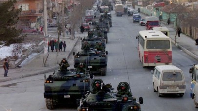 Millet iradesine darbe 28 Şubat:  Başörtüsü nedeniyle atıldığı üniversitedeki görevine dönebilmesi 14 yılına mal oldu