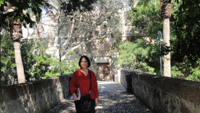 Mimarlık Tarihçisi Dr. Neval Konuk,  Yunanistan'da bulunan Türk mezarları için anıt yapılmasını önerdi