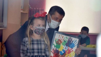 Okullar ne zaman açılacak: Milli Eğitim Bakanı Ziya Selçuk'tan flaş açıklama