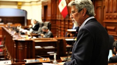 Peru Devlet Başkanı Sagasti Kovid-19 aşısı oldu