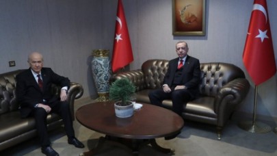 Selvi,  Cumhurbaşkanı Erdoğan'ın Devlet Bahçeli 'hassasiyetini' yazdı: Kafasında MHP'siz bir süreç yok