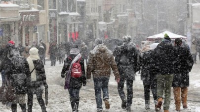 İstanbul Valiliği'nden yeni uyarı: Bu akşam ve yarına dikkat! Okullar tatil,  personel izinli