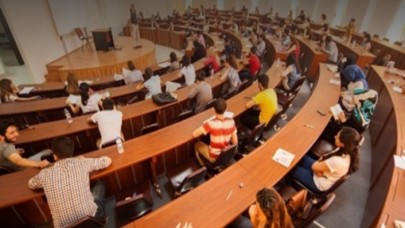 Üniversitelerde yeni dönem: Yüz yüze eğitim nasıl olacak,  ne zaman başlayacak?