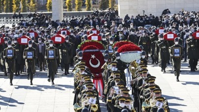 11 askerin şehit düşmesi Türkiye'yi yasa boğdu
