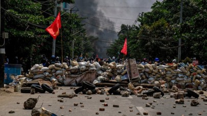 12 ülkenin savunma bakanlarından Myanmar cuntasına kınama