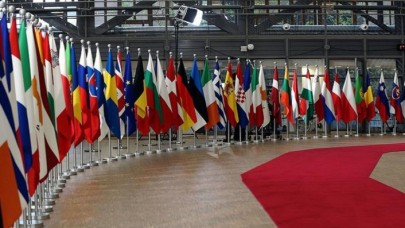 AB Liderler Zirvesi özeti: Havuç/Sopa diplomasisine devam