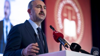 Adalet Bakanı Gül: Adliyenin kapısı adaletin kapısıdır