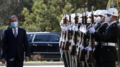 Akar'dan Yunanistan'a son uyarı: Tatbikatlarınızın TSK karşısında kıymet-i harbiyesi yok