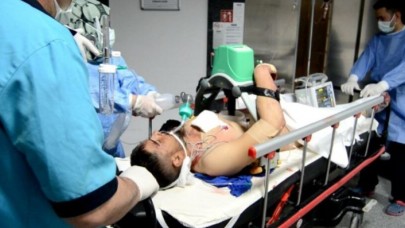 Antalya'da bir çocuk annesi kadın tartıştığı kocasını bıçakladı