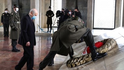 Bahçeli Anıtkabir'de: Açtığın yolda,  gösterdiğin hedeflerde durmaksızın,  yorulmaksızın ilerleme kararlılığındayız