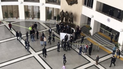 Bakırköy Adliyesi'nde 7. kattan atlayarak intihar etti: Rasim Emrah öldü!