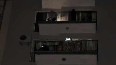Balkondan eve giren Erkan Sivrikaya eşini bıçakladı: Meral Sivrikaya öldü