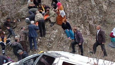 Batman'da öğrenci servisi uçuruma devrildi! Selim Barlık ve Yasemin Barlık hayatını kaybetti