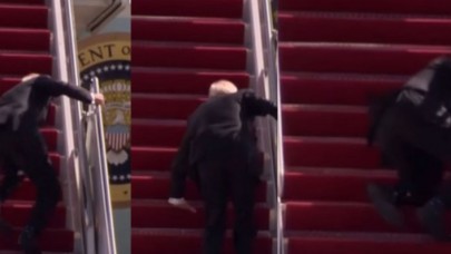 Biden'ın uçağa binerken 3 kez düşmesi gündem oldu