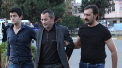 Boşandığı eşi Neslihan Çelik'i öldüren Osman Safa,  cezaevinde intihar etti!