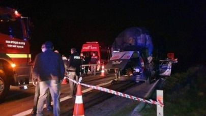 Adana'da feci kaza: Abdullah Gökkaya,  Mehmet Kaya,  Hakan Yusuf Taştan öldü