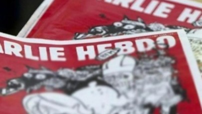 Charlie Hebdo bu kez Kraliçe Elizabeth'i hedef aldı!