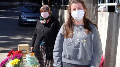 "Çiçekçi annenin Oxford'lu kızı" diye haber olmuşlardı: Genç kız herkesi kandırmış