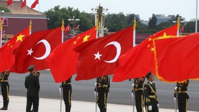 Çin Dışişleri Bakanı Vang Yi'nin Türkiye ziyaretinin gündemi ticaret ve yatırım