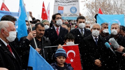 Çin'in Ankara Büyükelçiliği önünde Uygur protestosu