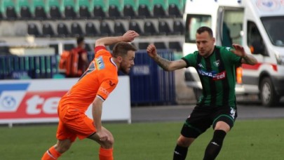 Denizlispor-Başakşehir: Sıfıra sıfır,  elde var 1!