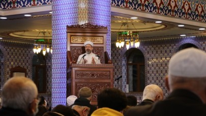 Diyanet İşleri Başkanı Erbaş: Mübarek gün ve geceler kurtuluş vesilemizdir