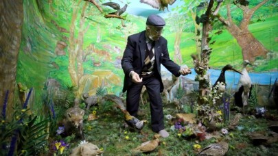 Doldurduğu hayvanlarla evini müzeye çevirdi