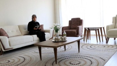 Elazığ'da depremzedeler yeni konutlarında güvenle oturmanın mutluluğunu yaşıyor